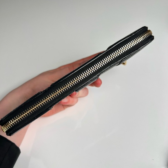 Marc Jacob’s Long Wallet - Picture 3 of 10